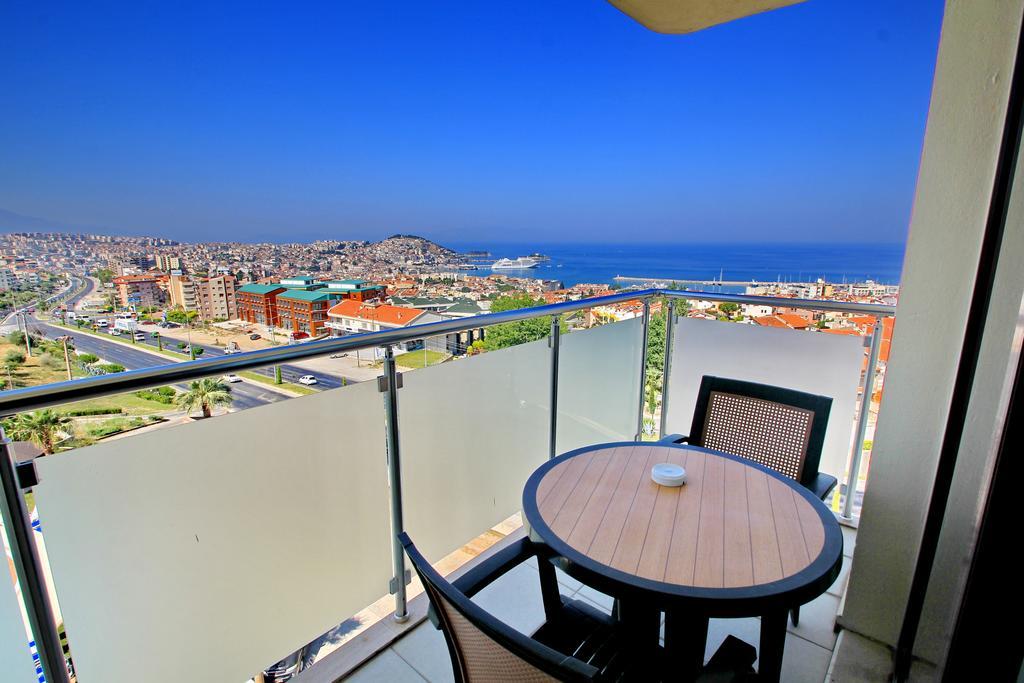 Royal Palace Kusadasi Hotel Rum bild