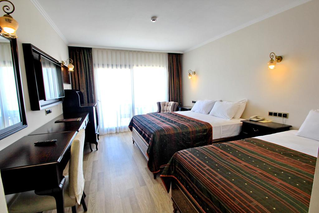 Royal Palace Kusadasi Hotel Rum bild