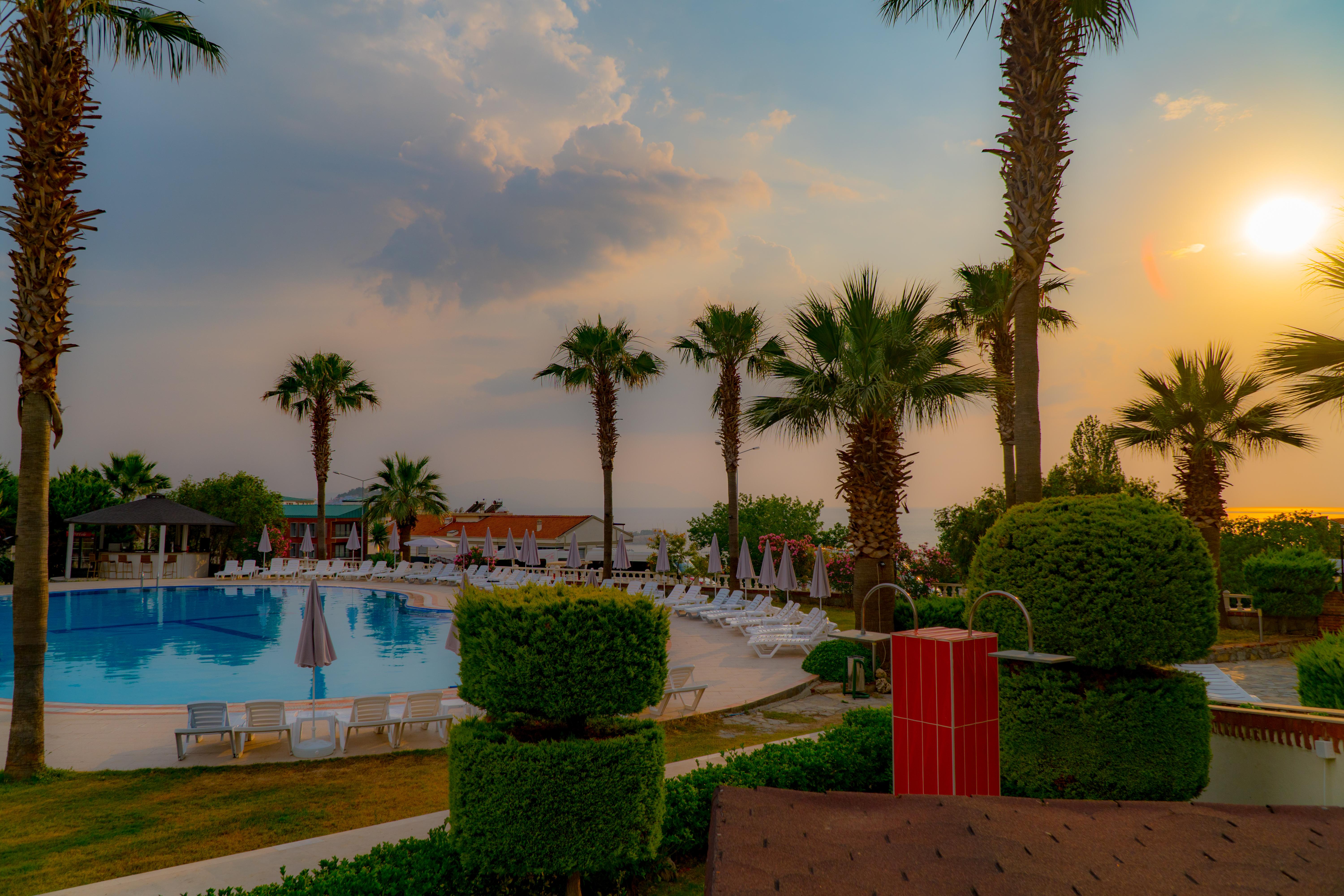 Royal Palace Kusadasi Hotel Exteriör bild
