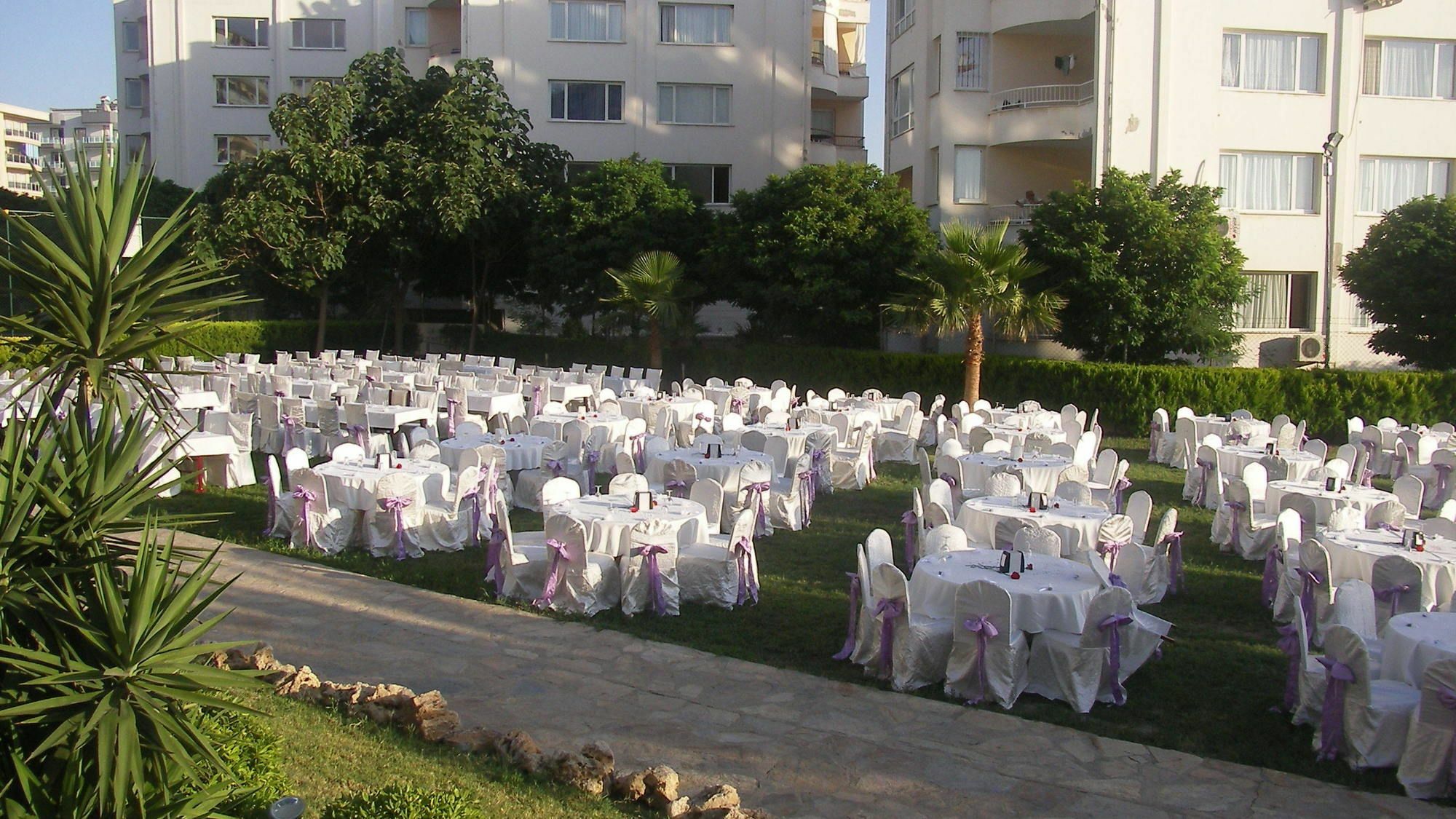 Royal Palace Kusadasi Hotel Exteriör bild